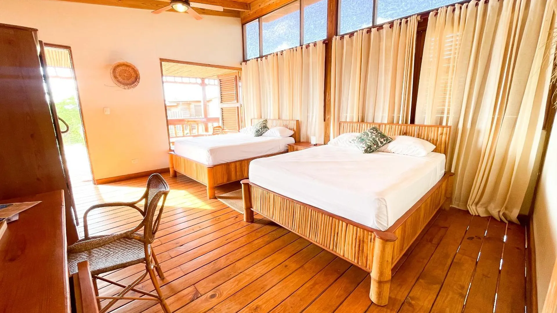 Kompleks wypoczynkowy Hotel Eco Del Mar Pedernales